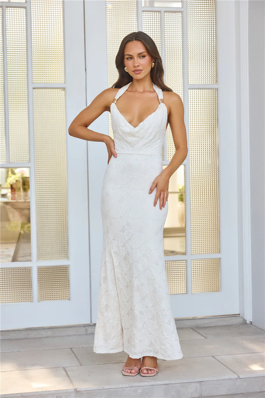 ��clat Affair Halter Maxi Dress Beige