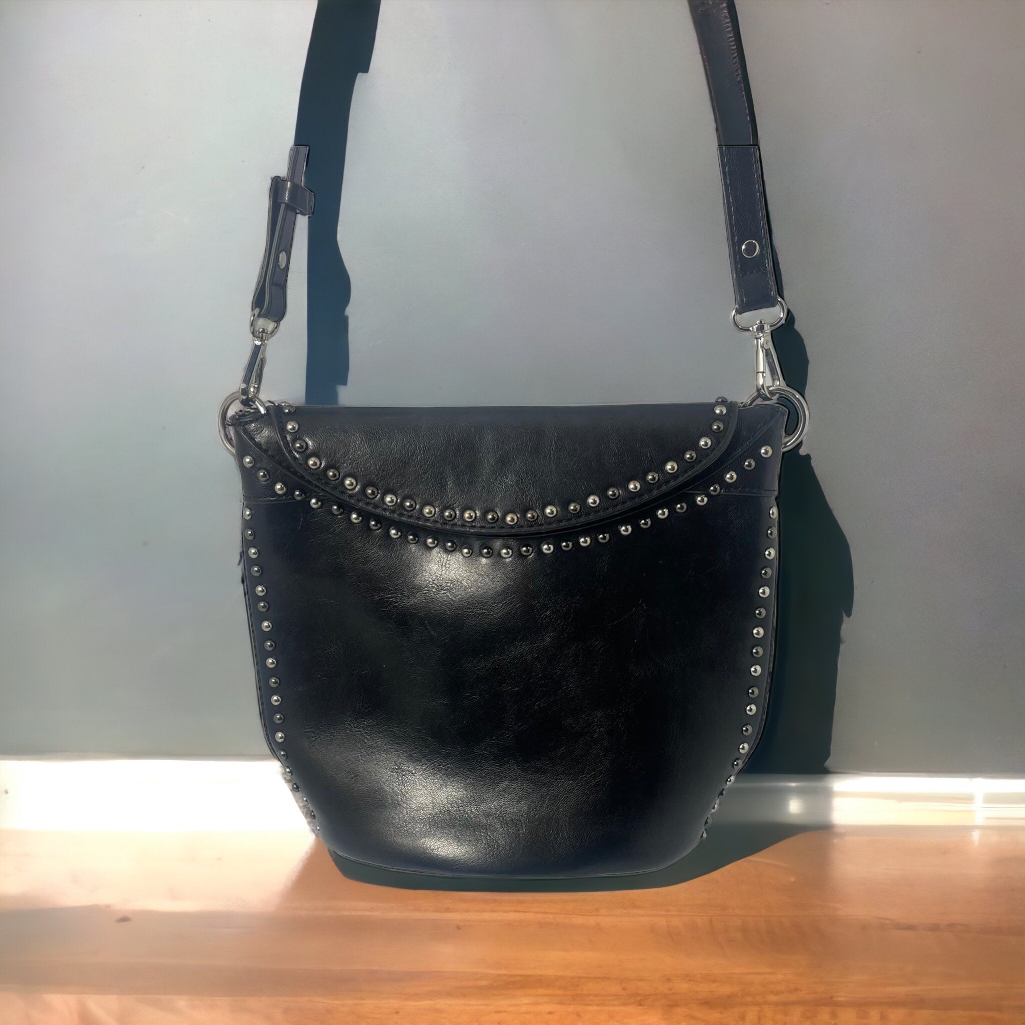 Zara väska - Homy Secondhand Online