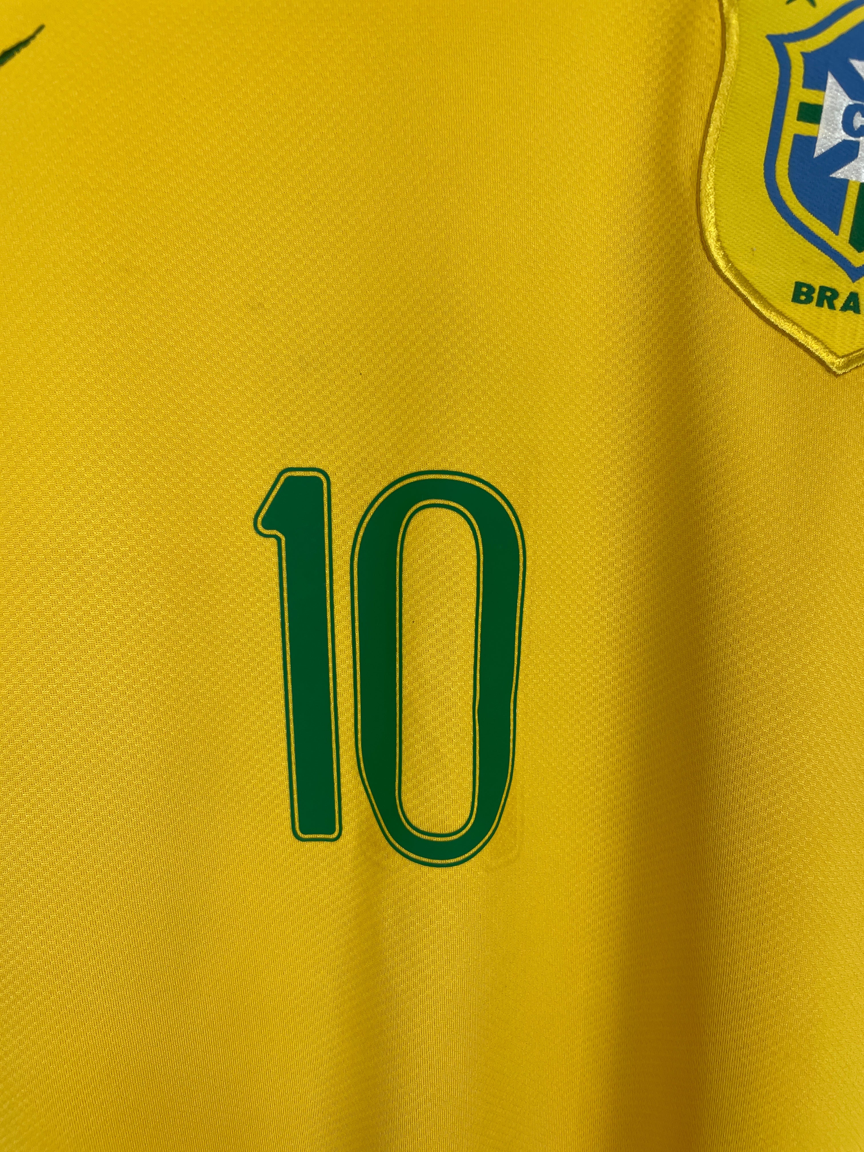 Shop 2006/08 BRAZIL RONALDINHO #10 HOME SHIRT (L) NIKE, classic football shirts, vintage football shirts & retro soccer jerseys at Cult Kits