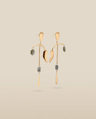 BALAKATA | Pendientes Largos Bañados en Oro con Labradorita